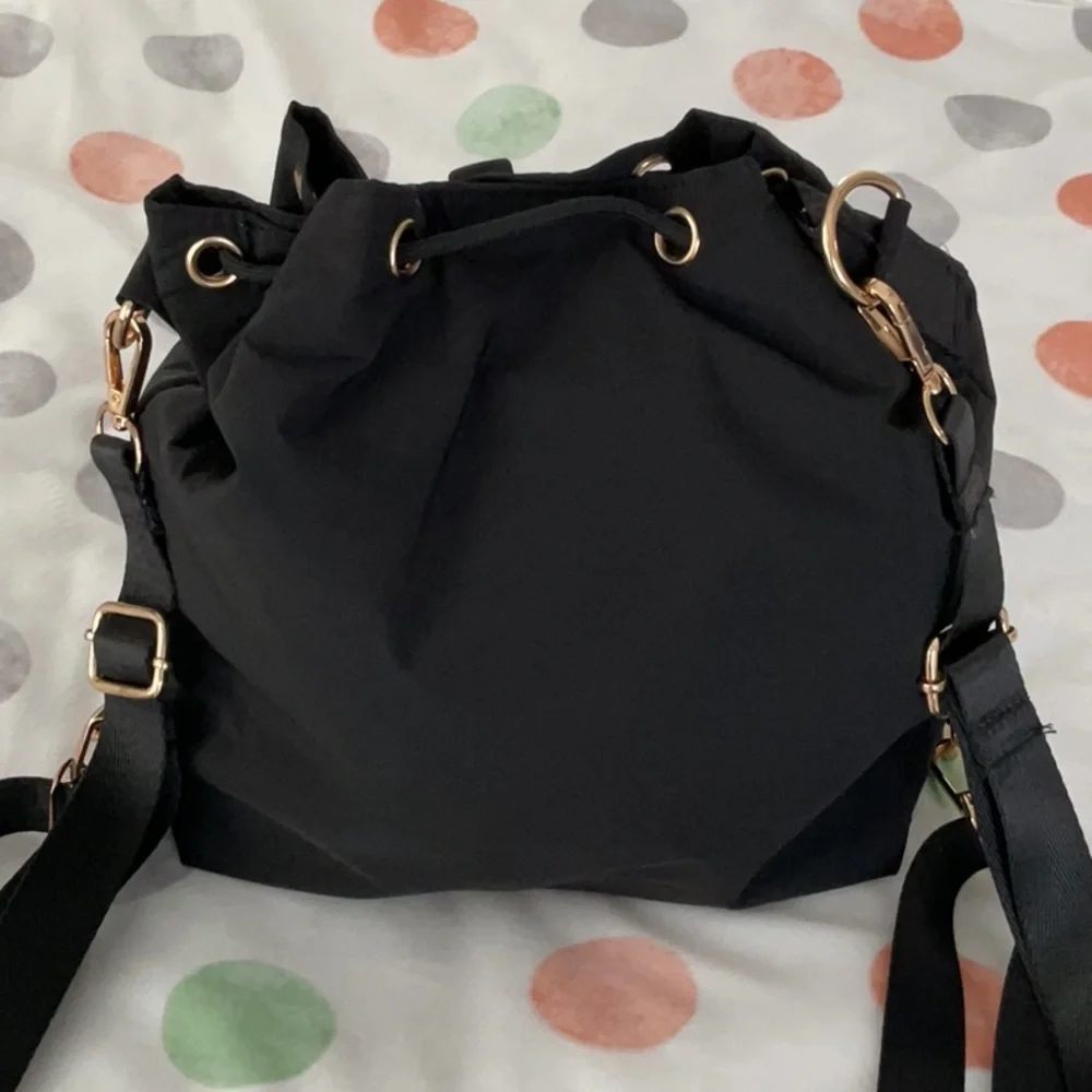 Kenzie black and gold purse - can be worn 3 ways! NWOT!